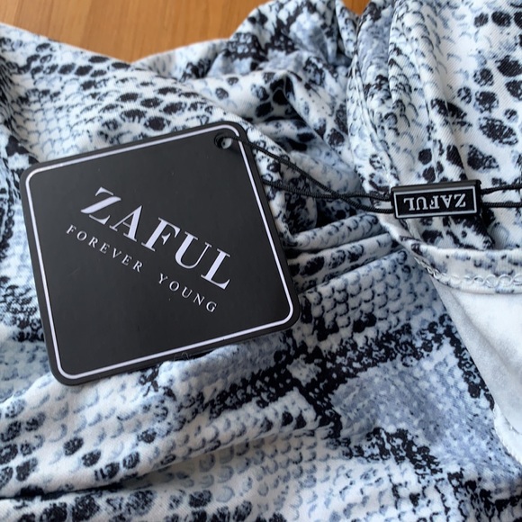 Zaful Snake Print Cutout One Shoulder Ruched Dress - Gray Small - Picture 8 of 8